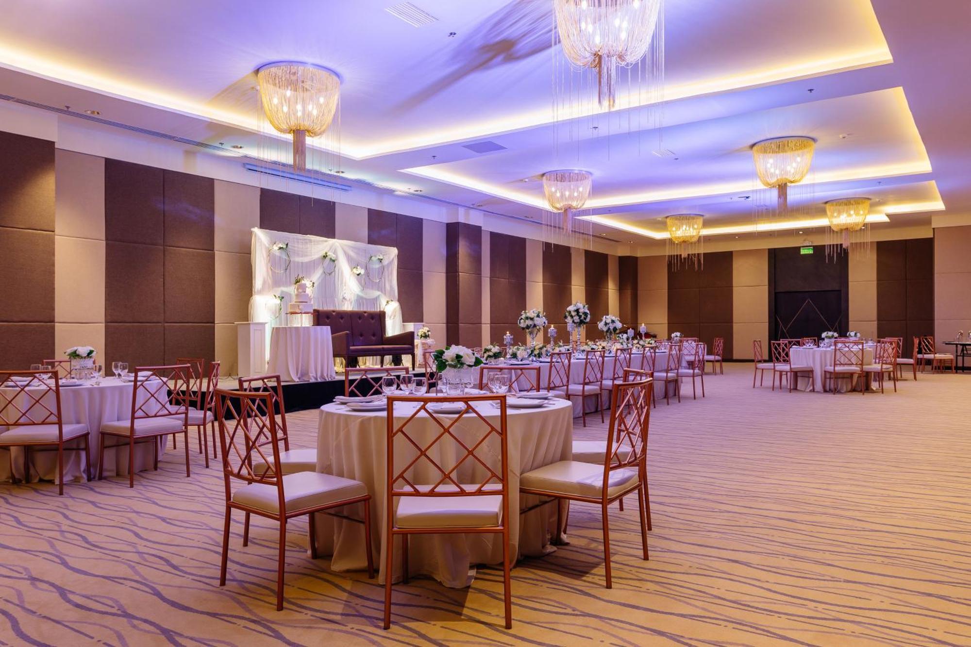 Summit Hotel Tacloban Exterior photo