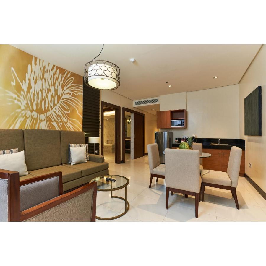 Summit Hotel Tacloban Exterior photo