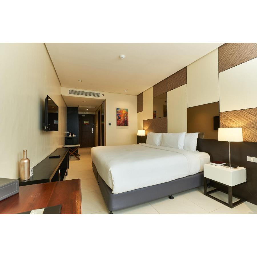 Summit Hotel Tacloban Exterior photo